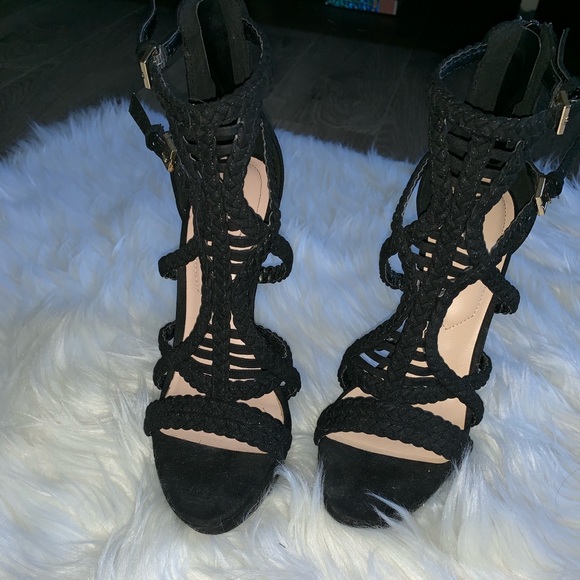 Aldo Black heals ✨ - Picture 2 of 2